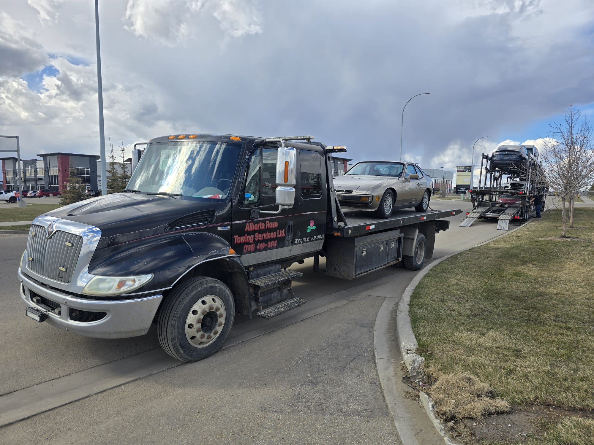 tow car edmonton - Alberta rose towing
